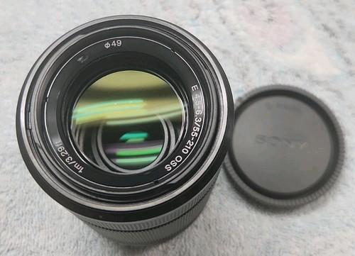 Sony 210mm 5 - 55-210mm, f/4.5-6.3